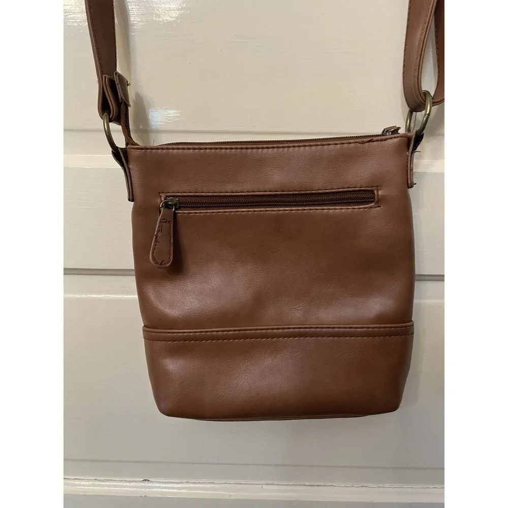 Stone Mountain Bonded Talia Leather Crossbody Purse Brown Multi Pocket Bag Zip